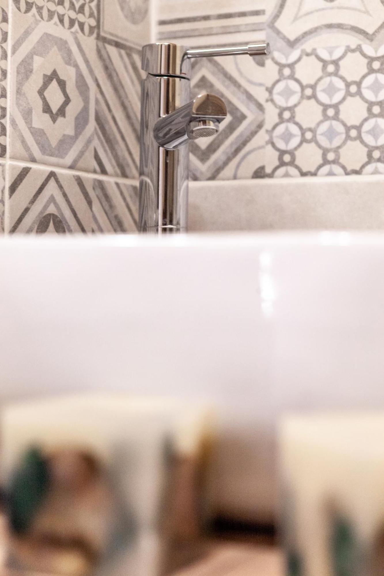 B&B Piazza Noua 1831 ソラ エクステリア 写真