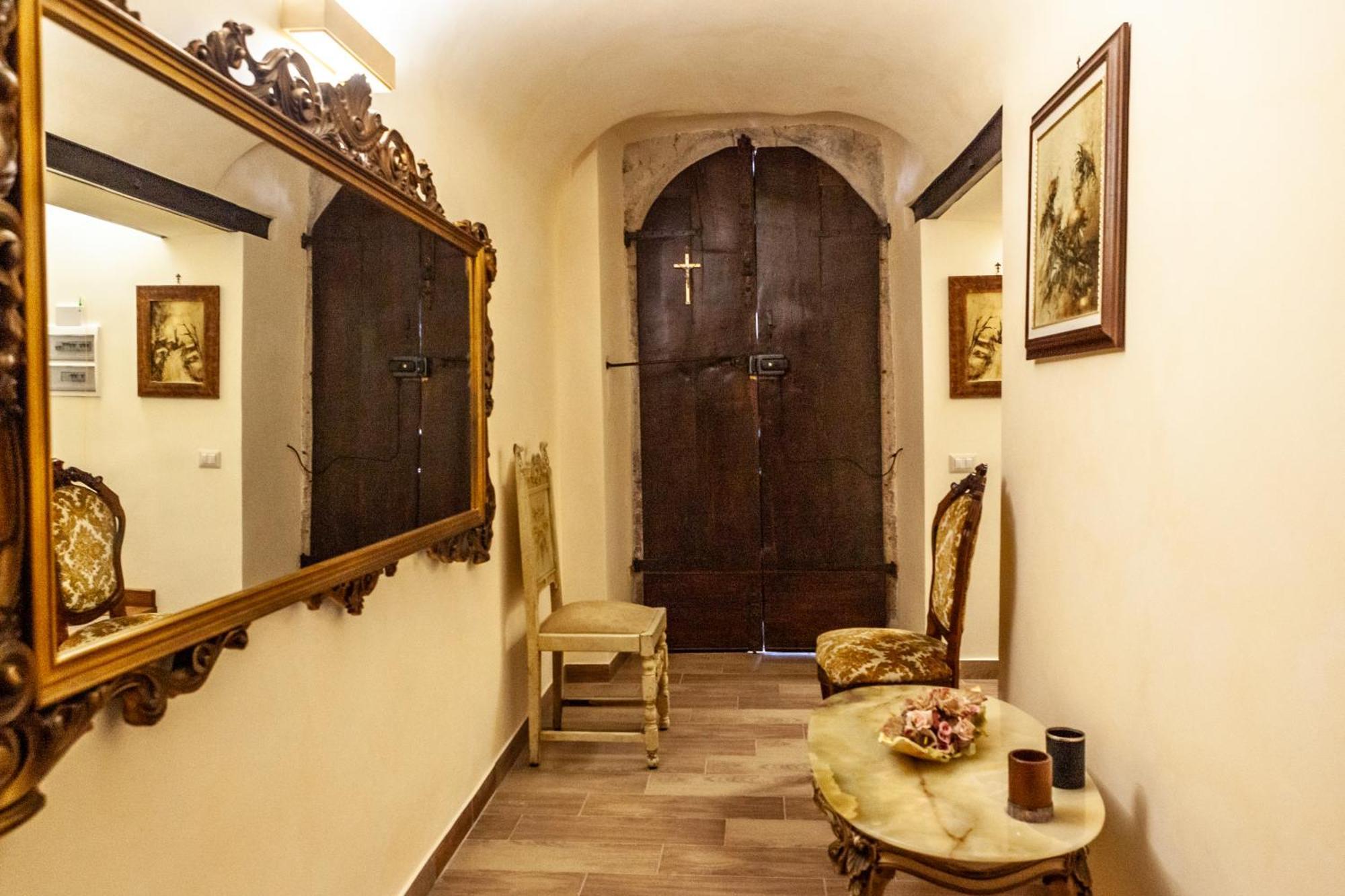 B&B Piazza Noua 1831 ソラ エクステリア 写真