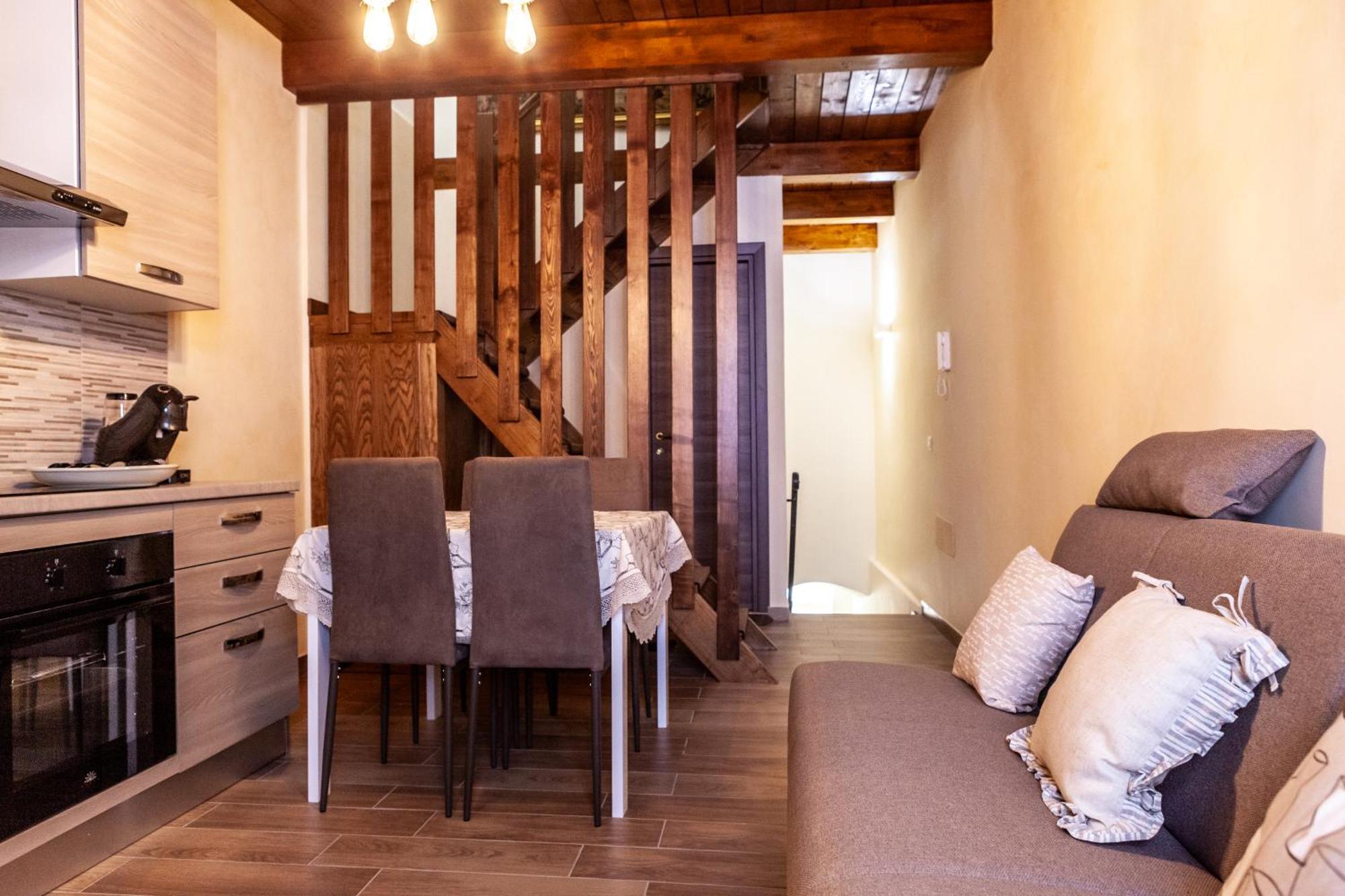 B&B Piazza Noua 1831 ソラ エクステリア 写真